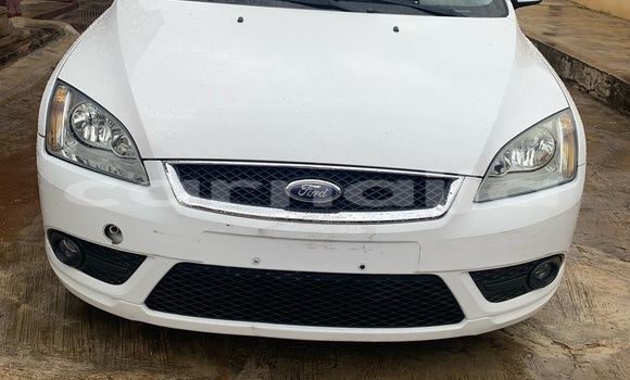 Acheter Import Voiture Ford Focus Blanc à Ibadan, État d'Oyo Acheter Import Voiture Ford Focus Blanc à Ibadan, État d'Oyo