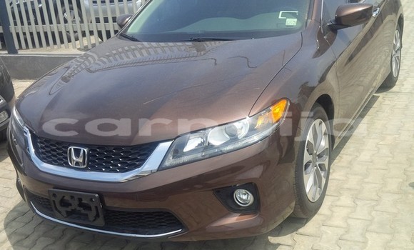 Acheter Occasion Voiture Honda Accord Rouge à Benin City, Edo