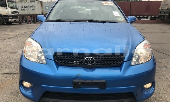 Acheter Occasion Voiture Toyota Matrix Bleu à Beau, Rivières