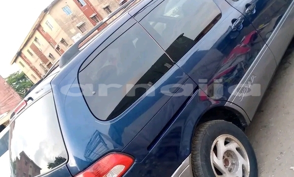 Buy Used Toyota Sienna Blue Car in Afikpo in Ebonyi State Buy Used Toyota Sienna Blue Car in Afikpo in Ebonyi State