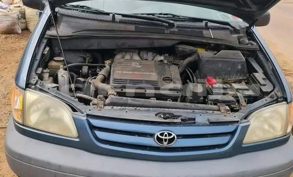 Acheter Occasion Voiture Toyota Sienna Bleu à Arochukwu, État d'Abia Acheter Occasion Voiture Toyota Sienna Bleu à Arochukwu, État d'Abia