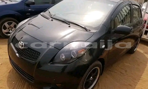 Acheter Occasion Voiture Toyota Yaris Noir à Asaba, État du Delta Acheter Occasion Voiture Toyota Yaris Noir à Asaba, État du Delta
