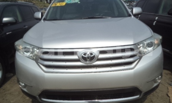Acheter Occasion Voiture Toyota Highlander Gris à Ibadan, État d'Oyo