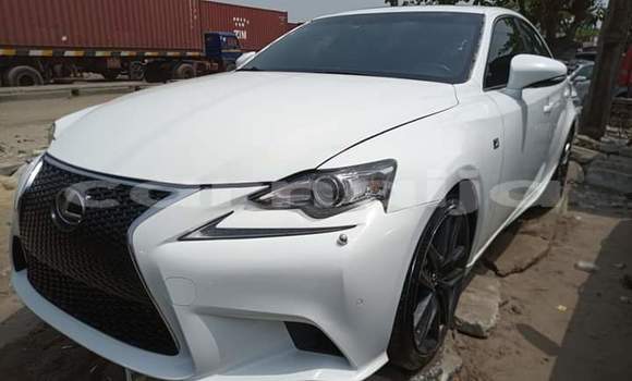 Buy Used Lexus IS White Car in Enugu–Ezike in Enugu State Buy Used Lexus IS White Car in Enugu–Ezike in Enugu State