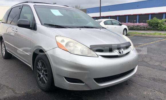 Acheter Neuf Voiture Toyota Sienna Gris à Aba, État d'Abia Acheter Neuf Voiture Toyota Sienna Gris à Aba, État d'Abia