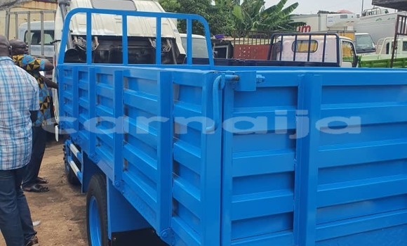 Acheter Neuf Voiture Toyota Grand HiAce Bleu à Abua, Rivers State Acheter Neuf Voiture Toyota Grand HiAce Bleu à Abua, Rivers State