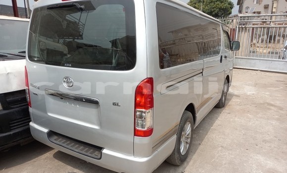 Acheter Neuf Voiture Toyota Hiace Gris à Benin City, Edo Acheter Neuf Voiture Toyota Hiace Gris à Benin City, Edo