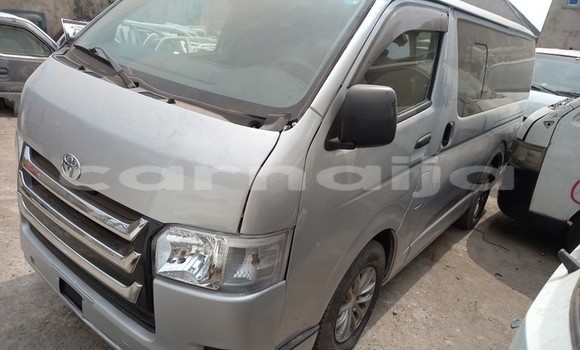 Acheter Neuf Voiture Toyota Hiace Gris à Benin City, Edo Acheter Neuf Voiture Toyota Hiace Gris à Benin City, Edo