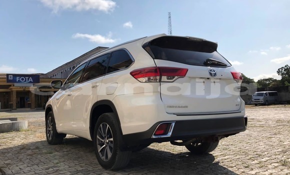 Acheter Occasion Voiture Toyota Highlander Blanc à Aba, État d'Abia