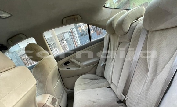 Buy Used Toyota Camry Beige Car in Aba in Abia State Buy Used Toyota Camry Beige Car in Aba in Abia State
