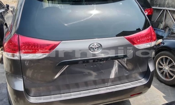 Acheter Occasion Voiture Toyota Sienna Autre à Aba, État d'Abia Acheter Occasion Voiture Toyota Sienna Autre à Aba, État d'Abia