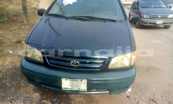 Buy Used Toyota Sienna Blue Car in Aba in Abia State