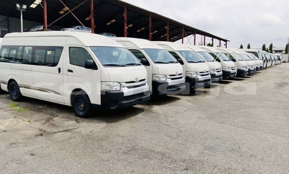 Acheter Neuf Voiture Toyota Hiace Gris à Enugu Ezike, Enugu Acheter Neuf Voiture Toyota Hiace Gris à Enugu Ezike, Enugu