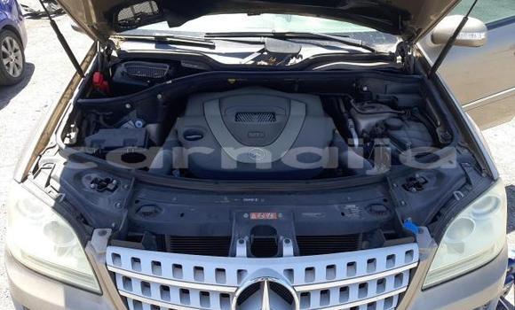 Acheter Neuf Voiture Mercedes-Benz E–Class Bleu à Benin City, Edo Acheter Neuf Voiture Mercedes-Benz E–Class Bleu à Benin City, Edo