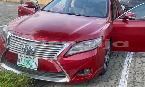 Acheter Occasion Voiture Toyota Camry Rouge à Aba, État d'Abia