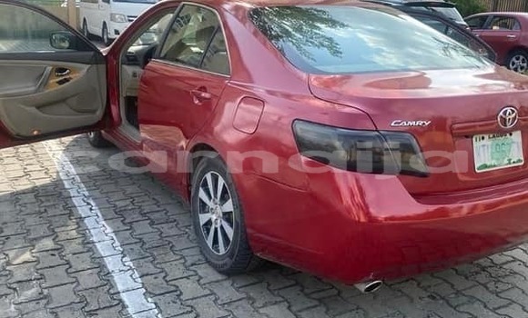 Acheter Occasion Voiture Toyota Camry Rouge à Aba, État d'Abia Acheter Occasion Voiture Toyota Camry Rouge à Aba, État d'Abia