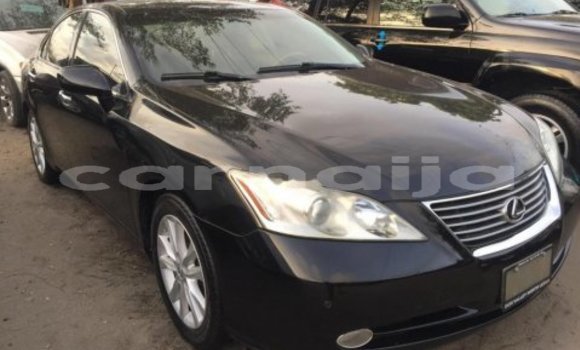 Acheter Import Voiture Lexus ES Noir à Une chauve–souris, État d'Akwa Ibom Acheter Import Voiture Lexus ES Noir à Une chauve–souris, État d'Akwa Ibom