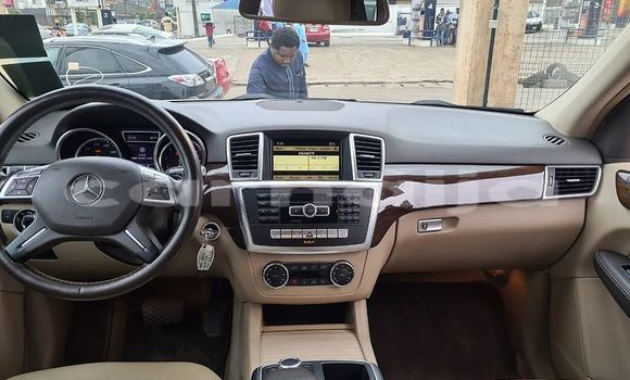 Acheter Import Voiture Mercedes-Benz ML–Class Blanc à Lagos, État de Lagos Acheter Import Voiture Mercedes-Benz ML–Class Blanc à Lagos, État de Lagos