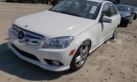 Acheter Neuf Voiture Mercedes-Benz C–Class Blanc à Badagry, État de Lagos Acheter Neuf Voiture Mercedes-Benz C–Class Blanc à Badagry, État de Lagos
