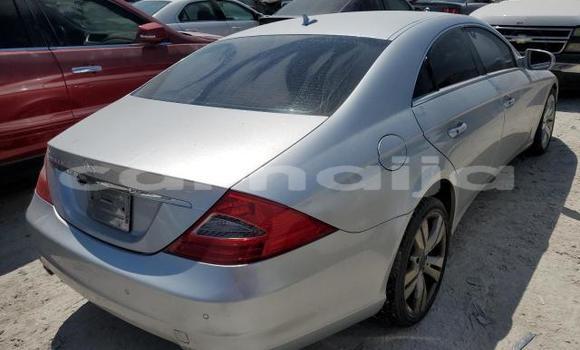 Buy New Mercedes-Benz SL-klasse Silver Car in Badagry in Lagos State Buy New Mercedes-Benz SL-klasse Silver Car in Badagry in Lagos State