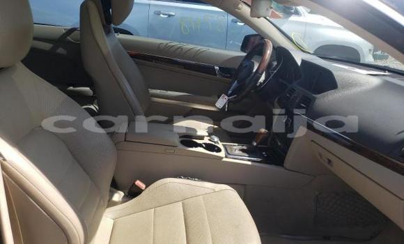 Acheter Neuf Voiture Mercedes-Benz E–Class Noir à Badagry, État de Lagos Acheter Neuf Voiture Mercedes-Benz E–Class Noir à Badagry, État de Lagos