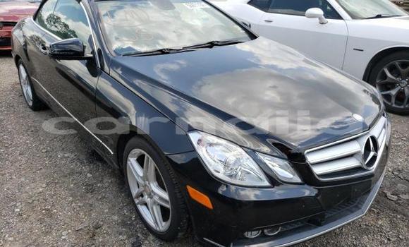Acheter Neuf Voiture Mercedes-Benz E–Class Noir à Badagry, État de Lagos Acheter Neuf Voiture Mercedes-Benz E–Class Noir à Badagry, État de Lagos
