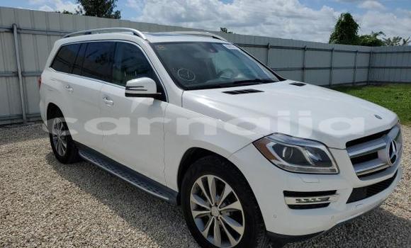 Acheter Neuf Voiture Mercedes-Benz GL-klasse Blanc à Badagry, État de Lagos Acheter Neuf Voiture Mercedes-Benz GL-klasse Blanc à Badagry, État de Lagos
