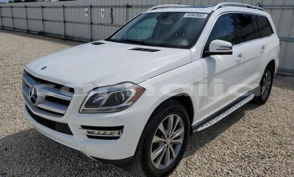Acheter Neuf Voiture Mercedes-Benz GL-klasse Blanc à Badagry, État de Lagos Acheter Neuf Voiture Mercedes-Benz GL-klasse Blanc à Badagry, État de Lagos