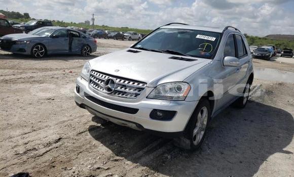 Acheter Neuf Voiture Mercedes-Benz ML–Class Gris à Badagry, État de Lagos Acheter Neuf Voiture Mercedes-Benz ML–Class Gris à Badagry, État de Lagos