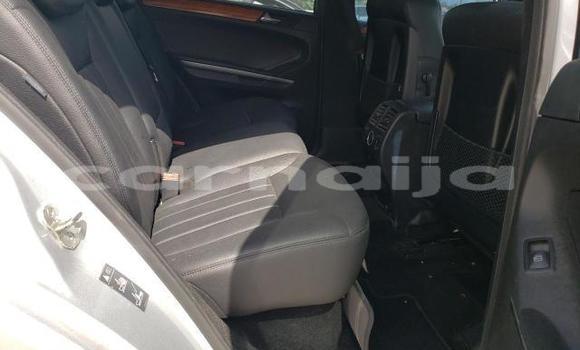 Acheter Neuf Voiture Mercedes-Benz ML–Class Gris à Badagry, État de Lagos Acheter Neuf Voiture Mercedes-Benz ML–Class Gris à Badagry, État de Lagos