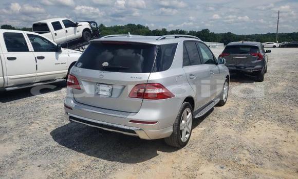 Acheter Neuf Voiture Mercedes-Benz ML–Class Gris à Badagry, État de Lagos Acheter Neuf Voiture Mercedes-Benz ML–Class Gris à Badagry, État de Lagos