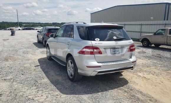 Acheter Neuf Voiture Mercedes-Benz ML–Class Gris à Badagry, État de Lagos Acheter Neuf Voiture Mercedes-Benz ML–Class Gris à Badagry, État de Lagos