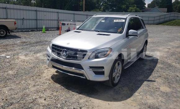 Acheter Neuf Voiture Mercedes-Benz ML–Class Gris à Badagry, État de Lagos Acheter Neuf Voiture Mercedes-Benz ML–Class Gris à Badagry, État de Lagos