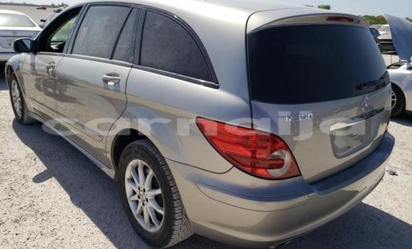 Buy New Mercedes-Benz R–Class Brown Car in Badagry in Lagos State Buy New Mercedes-Benz R–Class Brown Car in Badagry in Lagos State