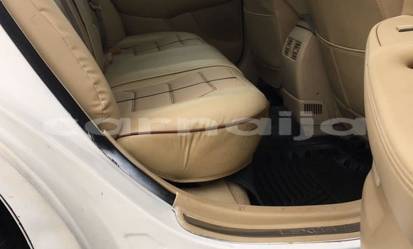 Buy Used Lexus ES White Car in Aba in Abia State Buy Used Lexus ES White Car in Aba in Abia State