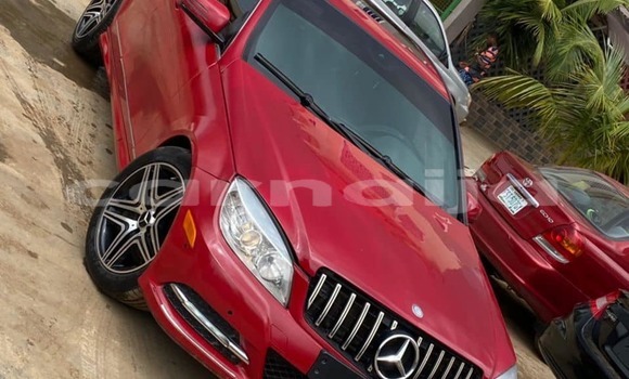 Acheter Occasion Voiture Mercedes-Benz C–Class Rouge à Enugu, État d'Enugu