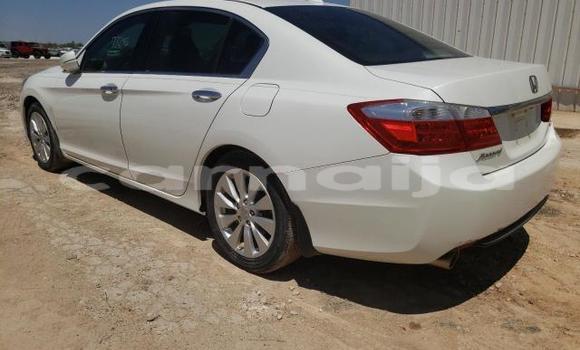 Buy New Honda Accord White Car in Badagry in Lagos State Buy New Honda Accord White Car in Badagry in Lagos State
