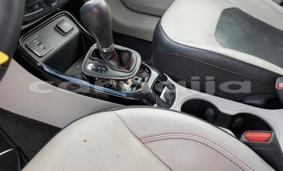 Acheter Neuf Voiture Jeep Liberty Blanc à Badagry, État de Lagos Acheter Neuf Voiture Jeep Liberty Blanc à Badagry, État de Lagos