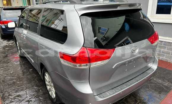 Acheter Occasion Voiture Toyota Sienna Gris à Lagos, État de Lagos Acheter Occasion Voiture Toyota Sienna Gris à Lagos, État de Lagos