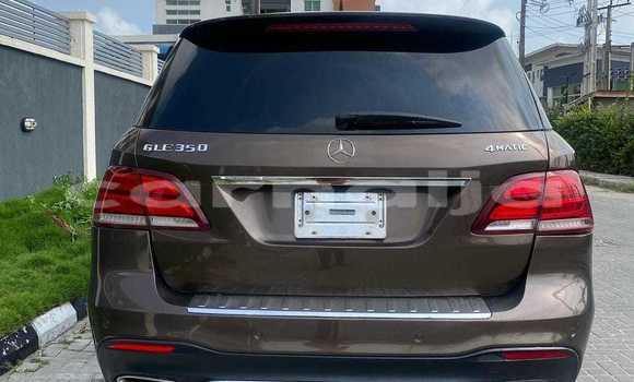 Acheter Occasion Voiture Mercedes-Benz ML–Class Marron à Lagos, État de Lagos Acheter Occasion Voiture Mercedes-Benz ML–Class Marron à Lagos, État de Lagos