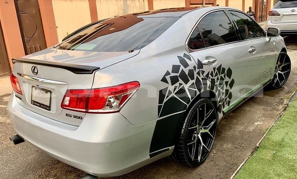 Acheter Occasion Voiture Lexus ES Gris à Lagos, État de Lagos Acheter Occasion Voiture Lexus ES Gris à Lagos, État de Lagos