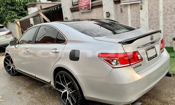 Acheter Occasion Voiture Lexus ES Gris à Lagos, État de Lagos Acheter Occasion Voiture Lexus ES Gris à Lagos, État de Lagos