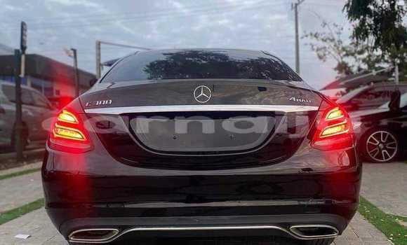 Acheter Occasion Voiture Mercedes-Benz C–Class Noir à Lagos, État de Lagos Acheter Occasion Voiture Mercedes-Benz C–Class Noir à Lagos, État de Lagos