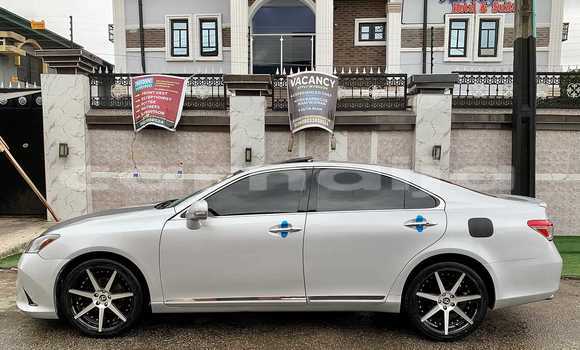 Acheter Occasion Voiture Lexus ES Gris à Lagos, État de Lagos Acheter Occasion Voiture Lexus ES Gris à Lagos, État de Lagos