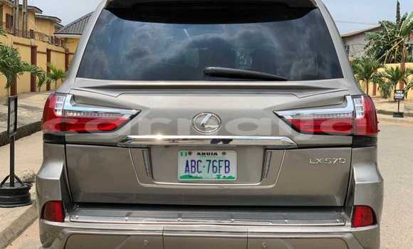 Acheter Occasion Voiture Lexus LX 570 Marron à Lagos, État de Lagos Acheter Occasion Voiture Lexus LX 570 Marron à Lagos, État de Lagos
