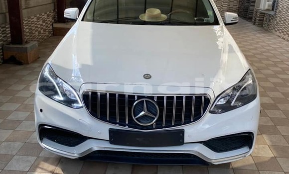 Acheter Occasion Voiture Mercedes-Benz E-klasse Blanc à Lagos, État de Lagos Acheter Occasion Voiture Mercedes-Benz E-klasse Blanc à Lagos, État de Lagos