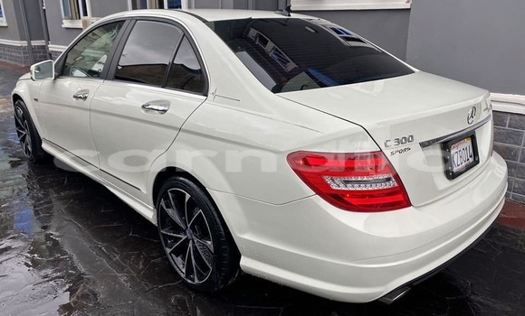 Acheter Occasion Voiture Mercedes-Benz C–Class Blanc à Lagos, État de Lagos Acheter Occasion Voiture Mercedes-Benz C–Class Blanc à Lagos, État de Lagos