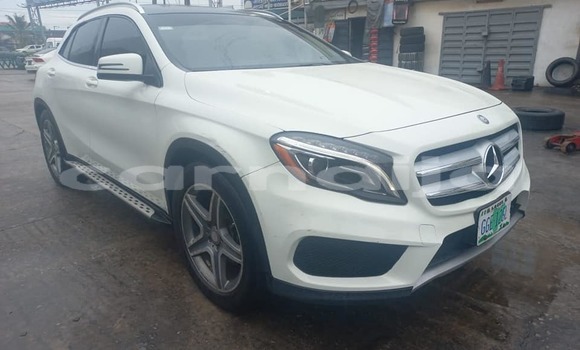 Acheter Occasion Voiture Mercedes-Benz GLA-klasse Blanc à Lagos, État de Lagos Acheter Occasion Voiture Mercedes-Benz GLA-klasse Blanc à Lagos, État de Lagos