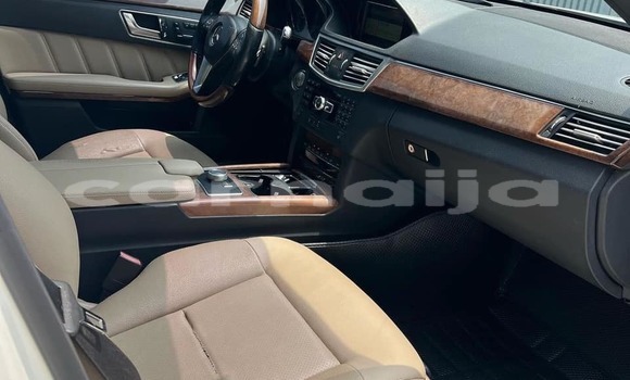 Acheter Occasion Voiture Mercedes-Benz E-klasse Blanc à Lagos, État de Lagos Acheter Occasion Voiture Mercedes-Benz E-klasse Blanc à Lagos, État de Lagos