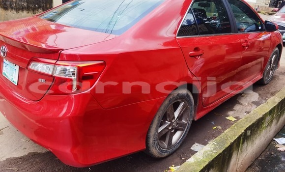Acheter Occasion Voiture Toyota Camry Rouge à Aba, État d'Abia Acheter Occasion Voiture Toyota Camry Rouge à Aba, État d'Abia